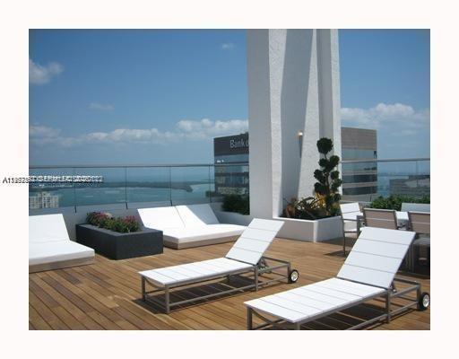 Building Photo - 500 Brickell Ave