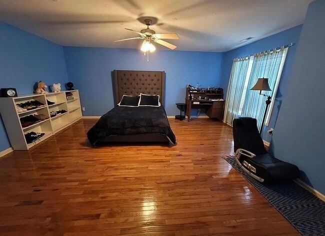 Building Photo - 3028 Landing Falls Ln