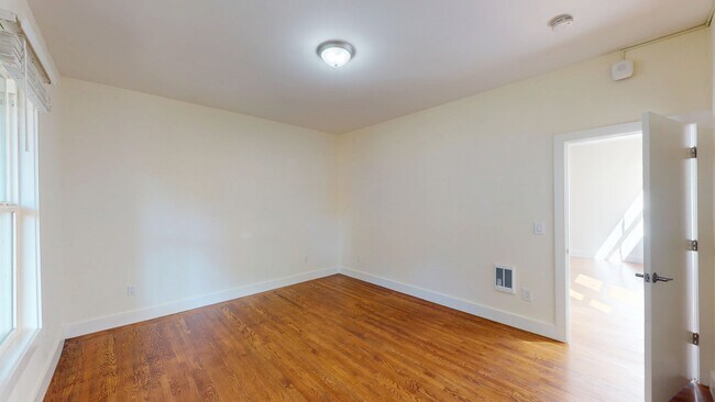 Building Photo - 3677 20th St