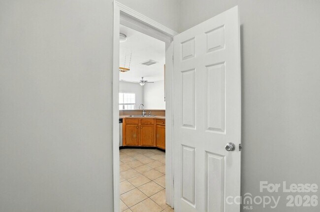 Building Photo - 12244 Stratfield Pl Cir