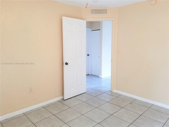 Building Photo - 1782 SW 44th Terrace