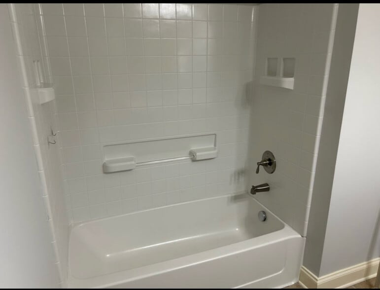 Building Photo - 735 Tulip Grove Rd