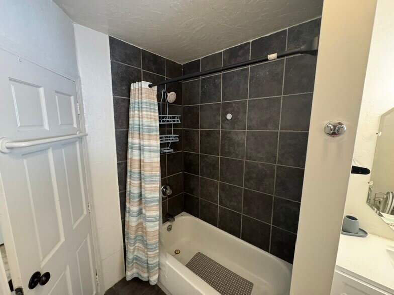 Bathroom - 1231 E 19th St