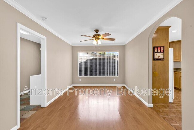 Building Photo - 5610 W Grovers Ave