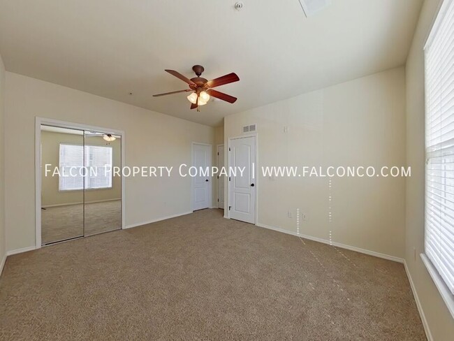 Building Photo - Incredible Condo in Stetson Hills!