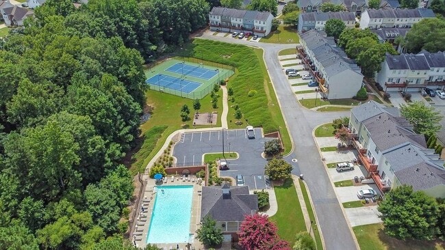 Building Photo - 514 Blossom Way