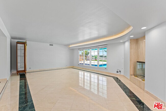 Building Photo - 4159 Regal Oak Dr