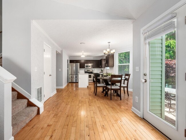Building Photo - 3259 Longspur Dr