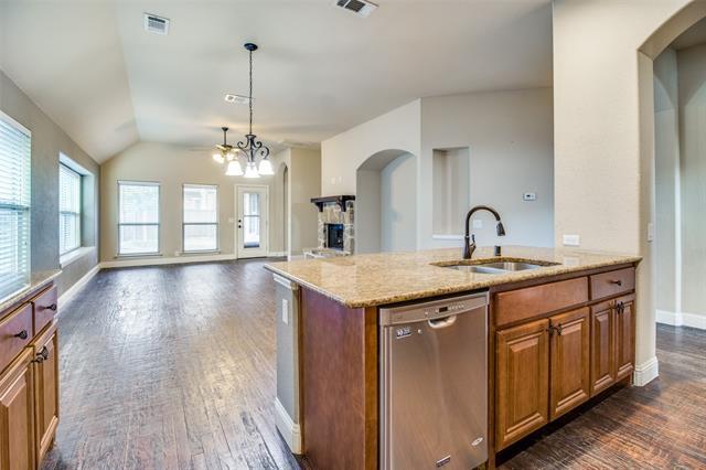 Building Photo - 4610 Lone Grove Way