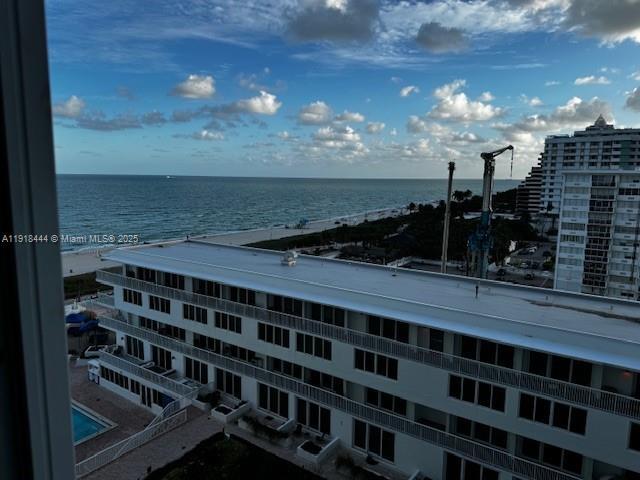 Building Photo - 5401 Collins Ave