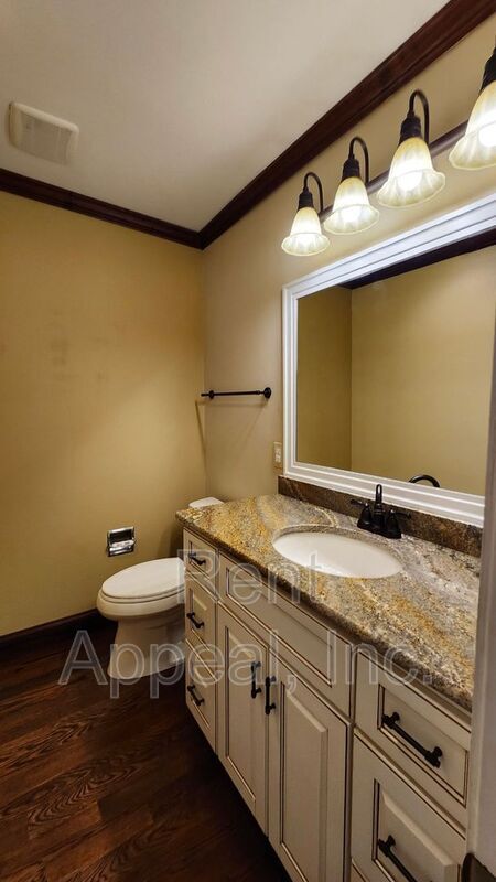 Building Photo - 310 Milesford Ct