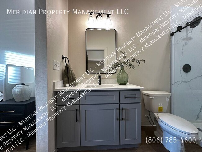 Building Photo - 5912 Erskine St