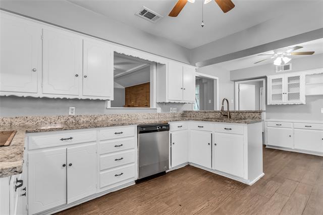 Building Photo - 5515 Longleaf Ln