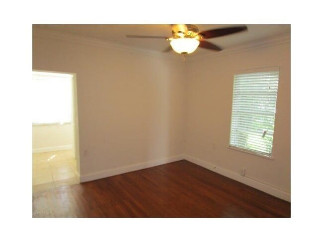 Building Photo - 4565 N Ocean Dr