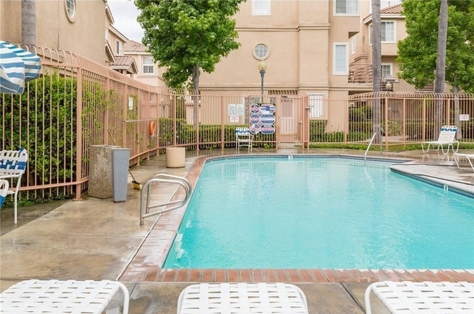 Building Photo - 14043 Lemoli Ave