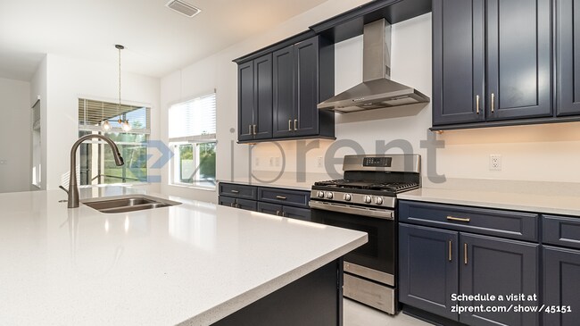 Building Photo - 32330 Mahogany Valley Dr