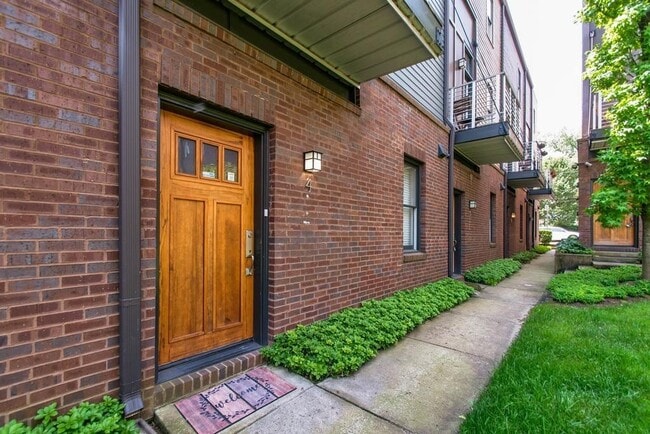 Building Photo - 508 Madison St