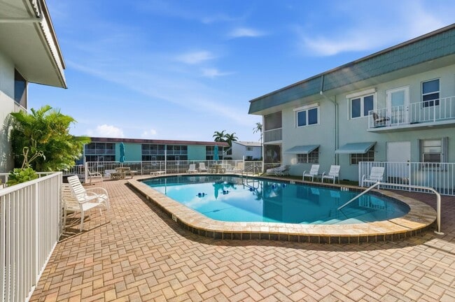 Building Photo - 109 Wettaw Ln