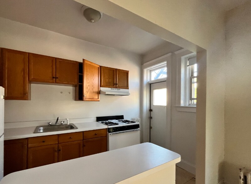 Building Photo - 1788 Beacon St