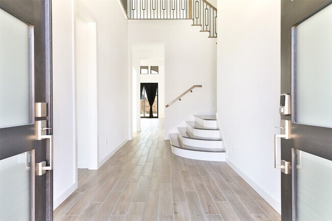 Building Photo - 4222 Ana Ridge Ln