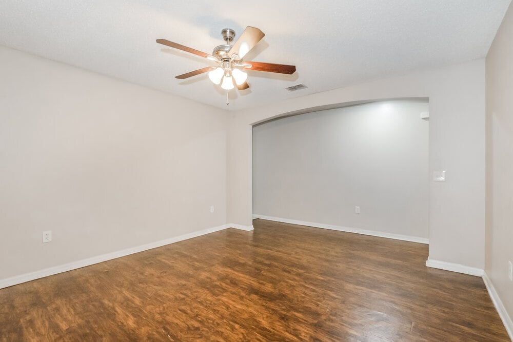 Building Photo - 221 Owenshire Cir