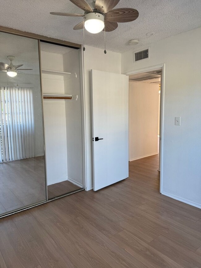 Building Photo - 3228 Honolulu Ave