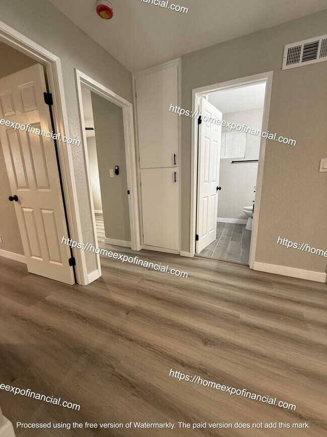 Building Photo - Nice Home For Rent