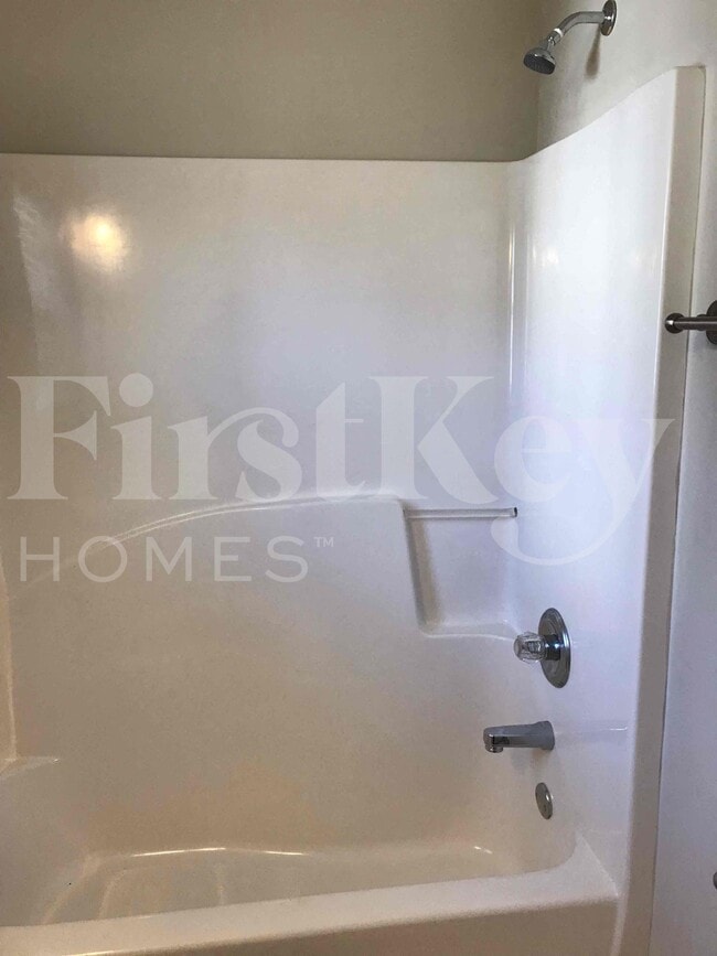 Building Photo - 101 Christine Ct