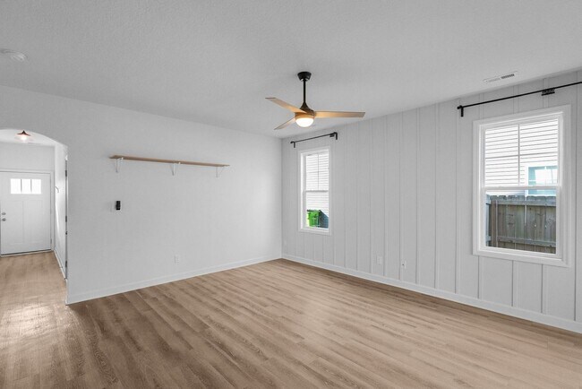 Building Photo - 502 Shallotte Ln