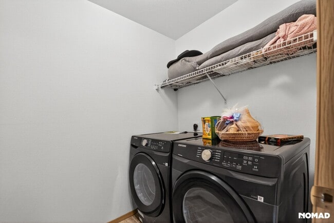 Building Photo - Charming 3BR Townhome in Lacey