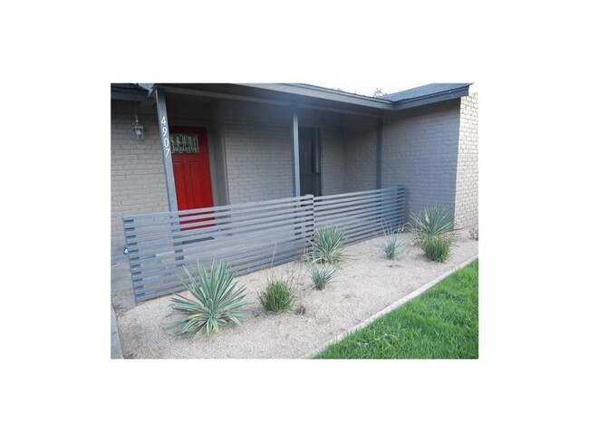 Building Photo - 4907 Richmond Ave