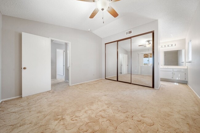 Building Photo - For RENT at Sandalwood Park North