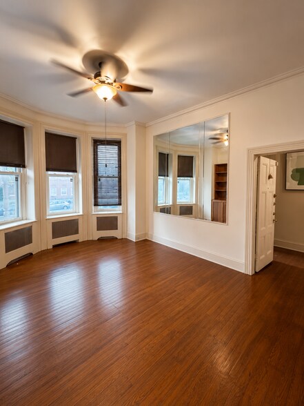 Building Photo - 420 W Chelten Ave