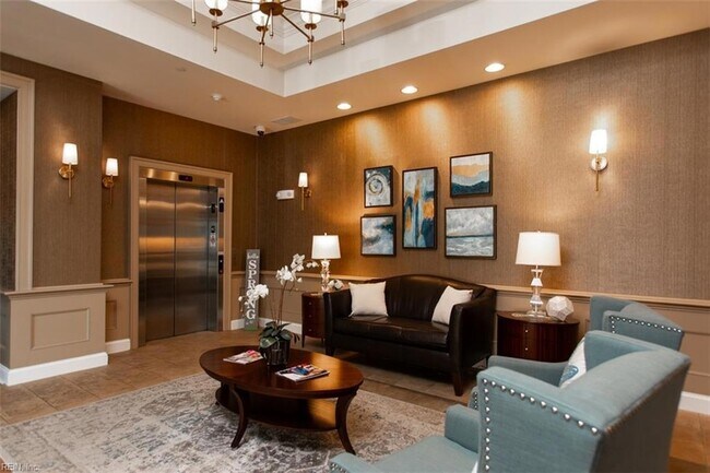 Building Photo - 670 Town Center Dr