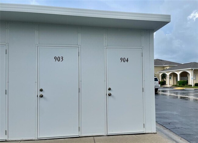 Building Photo - 5800 Sabal Trace Dr