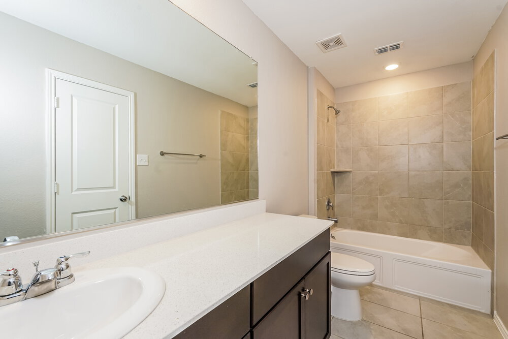 Building Photo - 360 Sun Bluff Rd