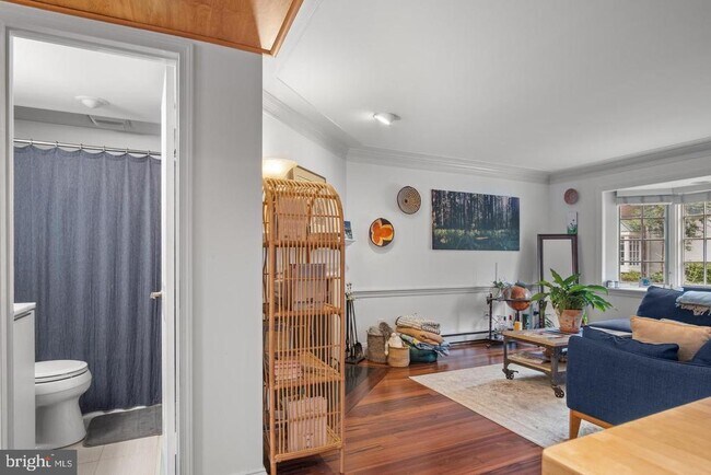 Building Photo - 220 N St Asaph St