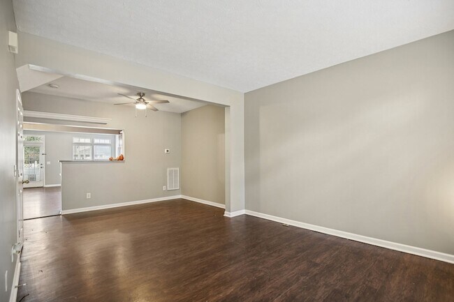 Building Photo - 7718 Porter House Dr