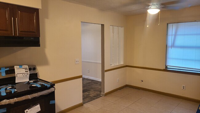 Building Photo - 253 Nelson Coffin Dr