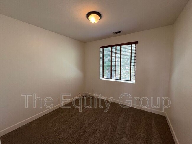 Building Photo - 3047 W Harold Ct