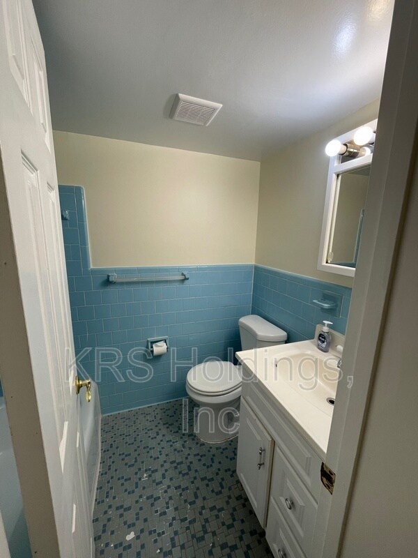 Building Photo - 4108 Mangalore Dr
