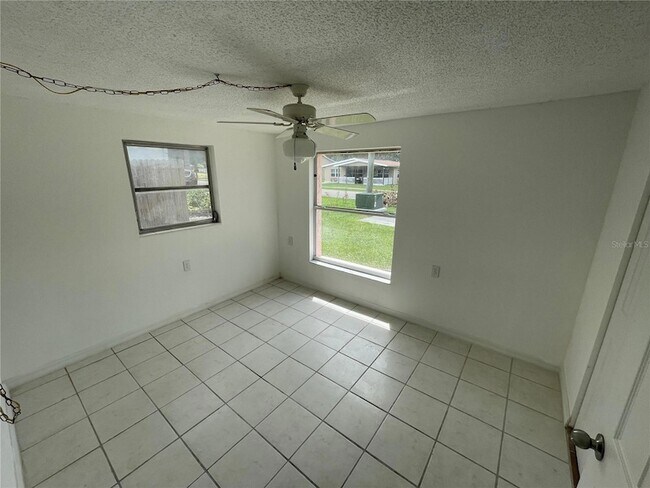 Building Photo - 5321 Avery Rd