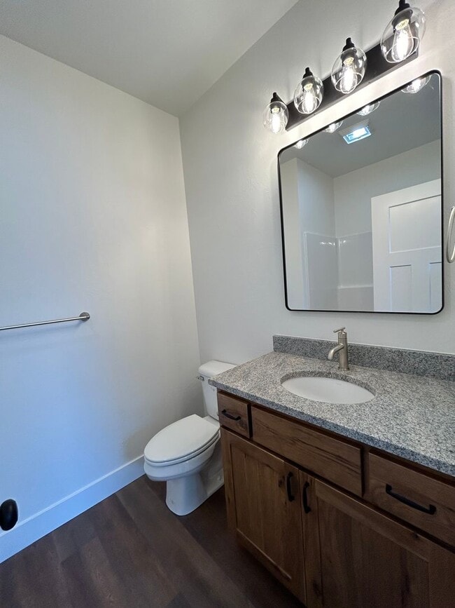 Building Photo - New Townhome