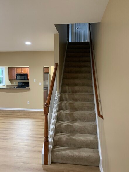Building Photo - 3864 Big Tree Rd