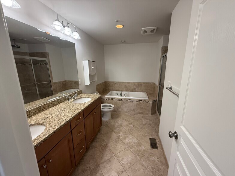 Building Photo - 20 Boucher Pl