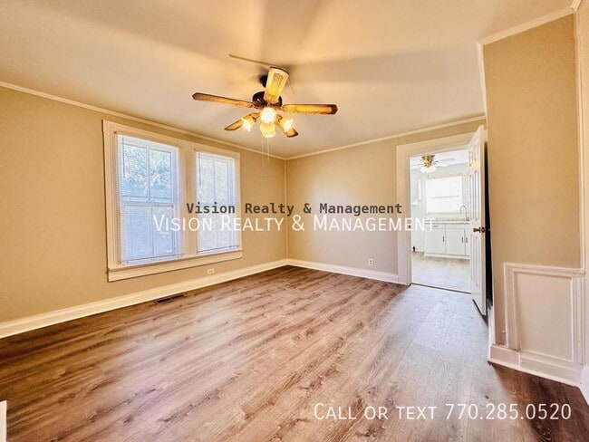 Building Photo - 31 Reynolds St