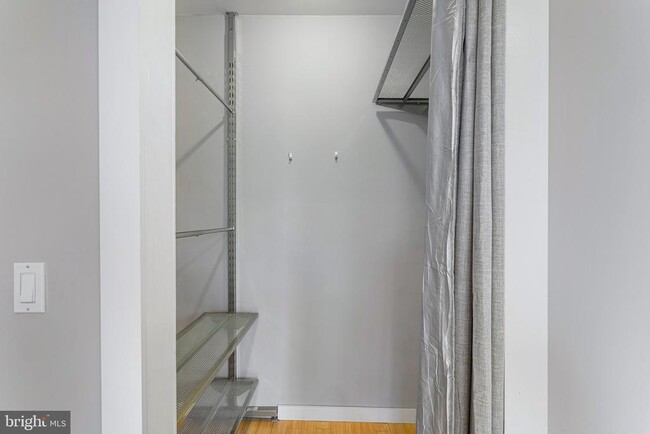 Building Photo - 1311 East Capitol St SE