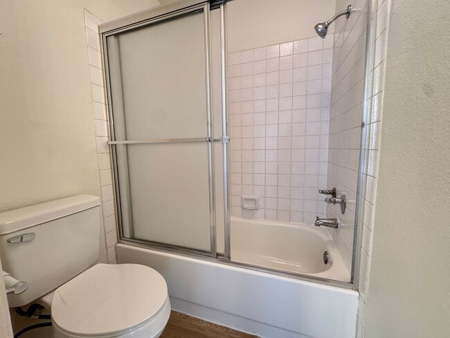 Building Photo - 6250 W Flamingo Rd