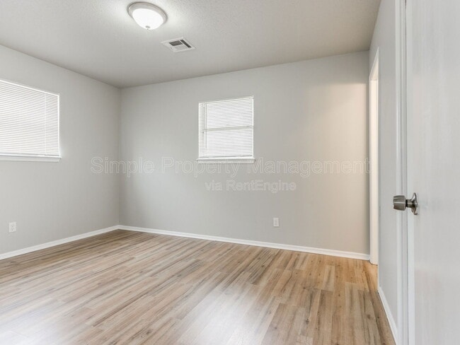 Building Photo - 7432 NW 27th St