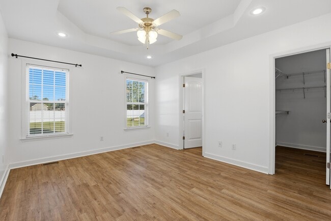 Building Photo - 100 Amandas Way